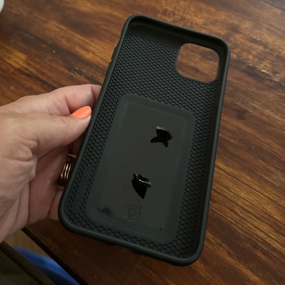 LOOPY iPhone 11 Pro Max (6.5 screen) EUC - Picture 7 of 7